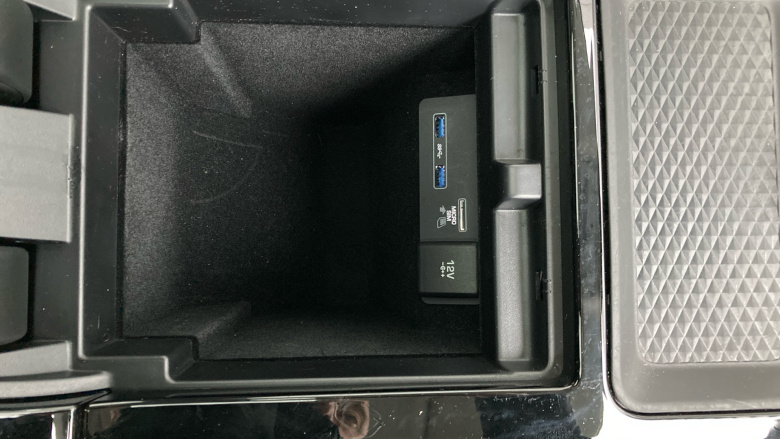 Land Rover Range Rover Evoque 2.0 D180 R-Dynamic SE 5dr Auto Diesel Hatchback